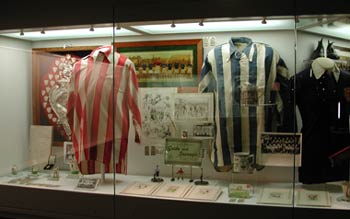 shirts.jpg (15179 bytes)